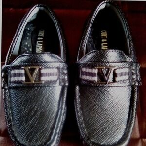 Curt & Larson Loafers Dress Shoes Slip On Metallic V Accent Kids
